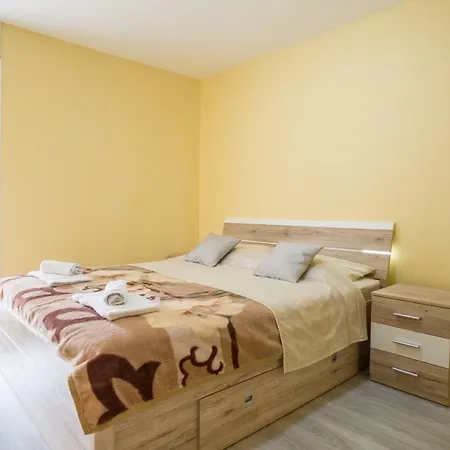 Apartment Aenona *